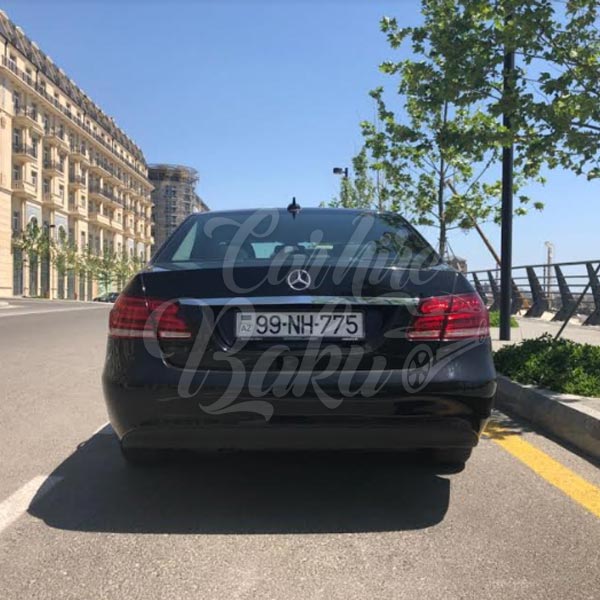 Mercedes E class / Бизнес класс машины на прокат в Баку