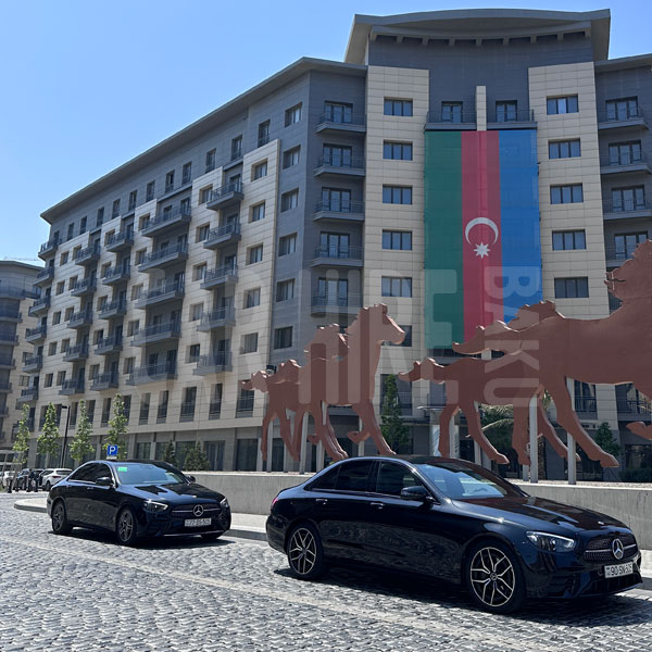 Mercedes E-class 2021 / Business class Rental cars in Baku, Azerbaijan / Biznes klass Kirayə maşınlar / Авто на прокат в Баку, Азербайджан